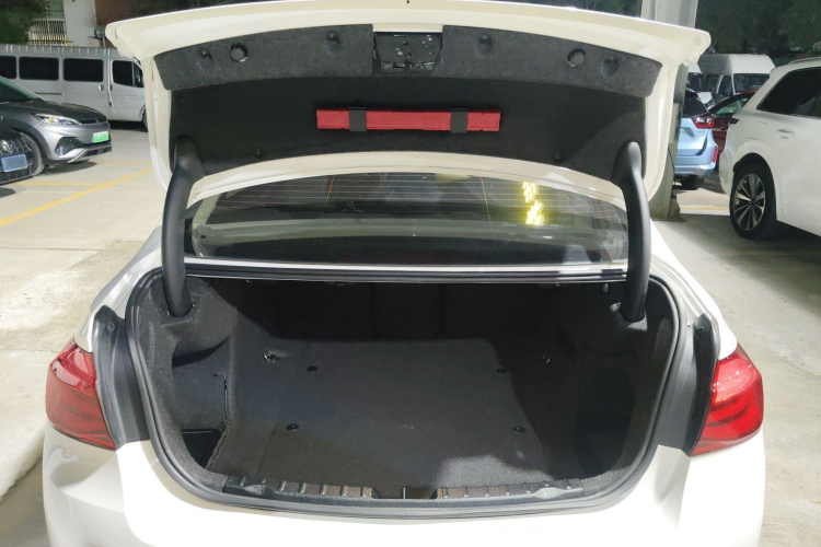 宝马3系 2016款 320Li 时尚型局部细节23