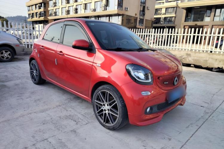 博速 smart forfour 2017款 BRABUS Xclusive车身外观3