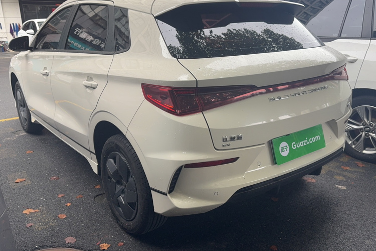 比亚迪e2 2023款 舒适型车身外观6005