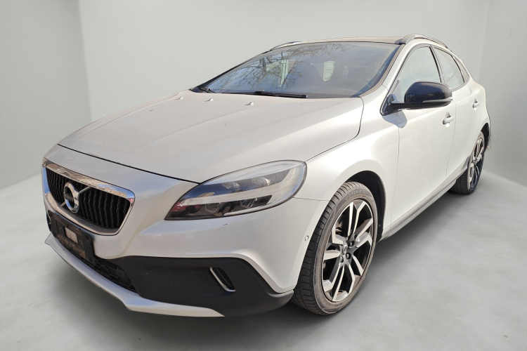 沃尔沃V40 2017款 Cross Country T3 智雅版车身外观1