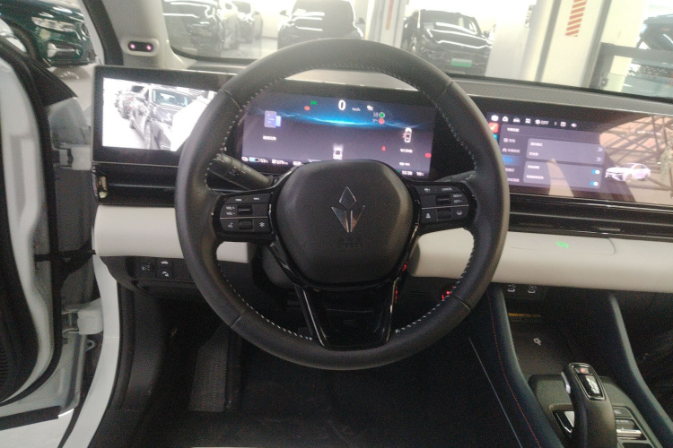 灵悉L 2024款 头号玩家版中控内饰13