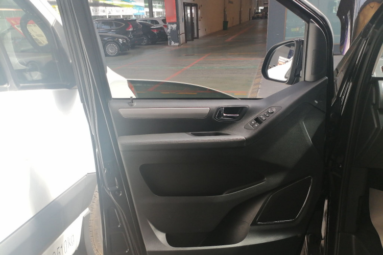 上汽大通MAXUS 大通G20 2023款 改款 ES 2.0T 汽油自动超值版中控内饰7007