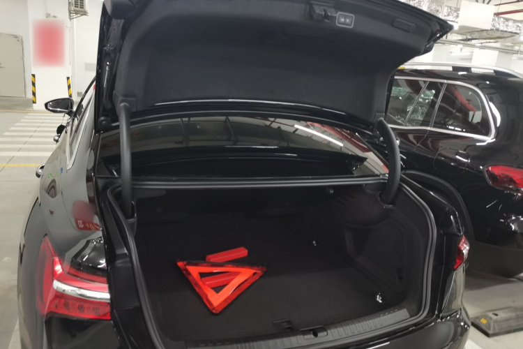 奥迪A6L 2024款 45 TFSI quattro 尊享致雅型局部细节23