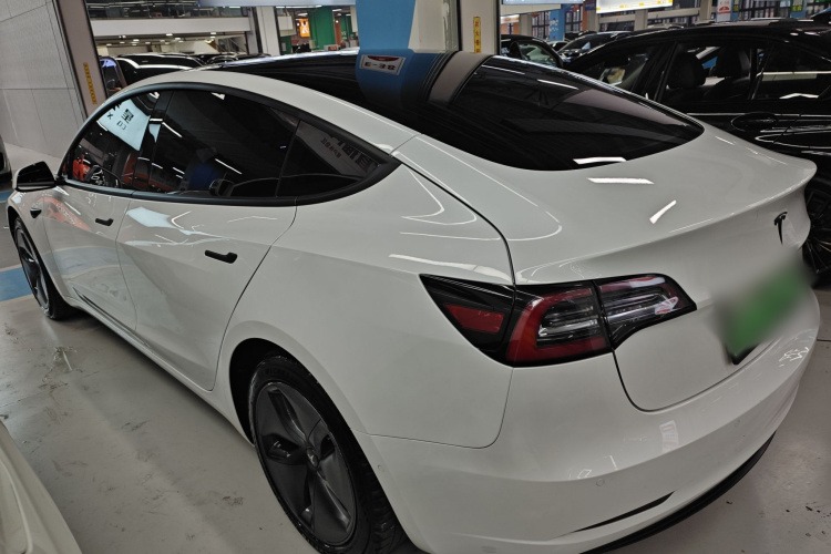 特斯拉 Model 3 2020款 改款 标准续航后驱升级版车身外观4