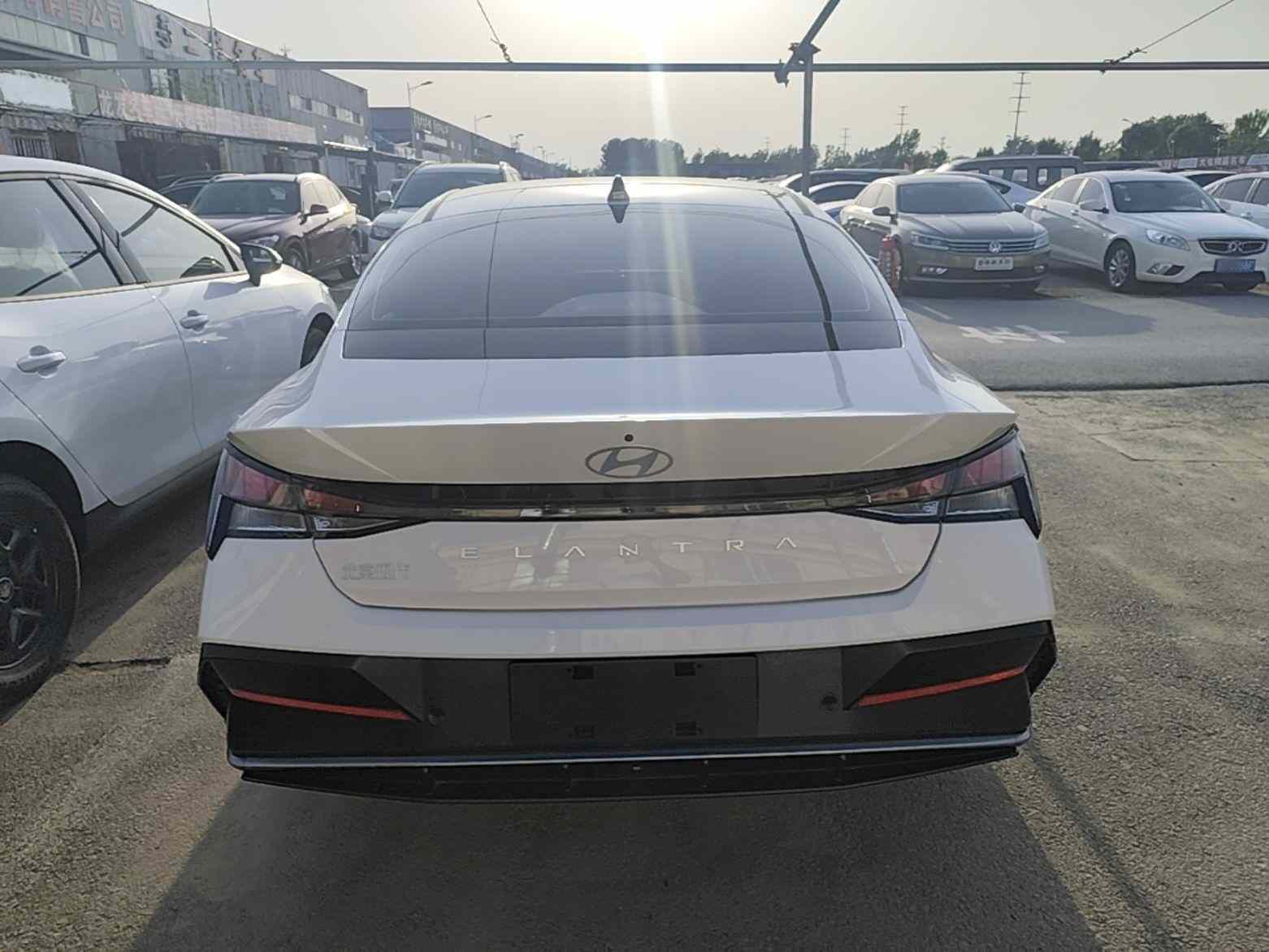 现代 伊兰特 2023款 1.5L CVT GLX精英版(4)