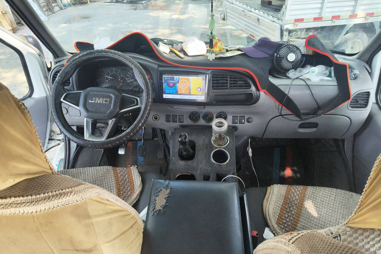 江铃 特顺 2019款 2.8T商运型长轴中顶7座后单胎国VI JX493中控内饰7002