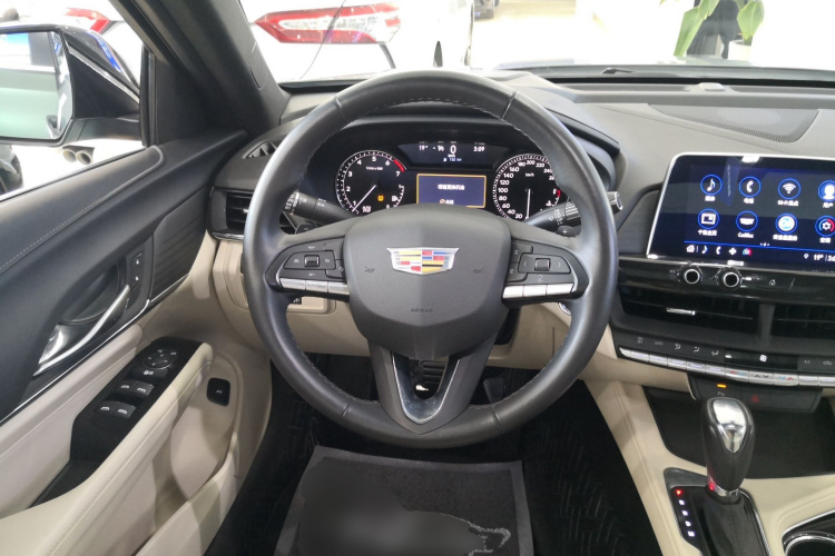 凯迪拉克CT4 2023款 25T 风尚型中控内饰13