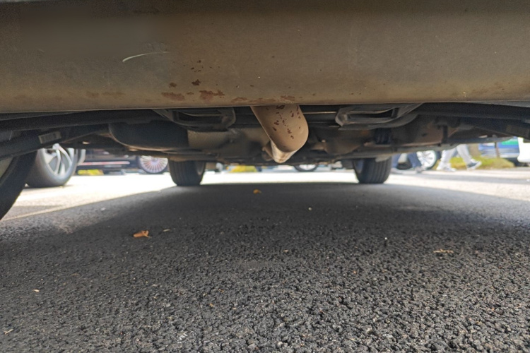 Jeep 自由侠 2018款 互联大屏版 180T 自动高能版局部细节9009