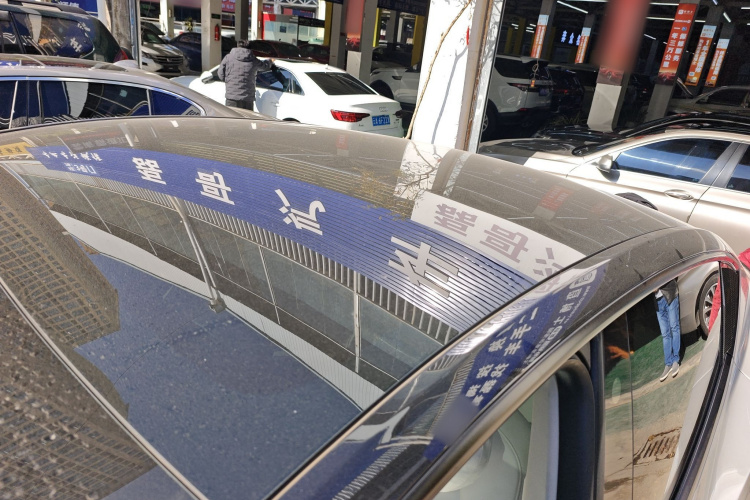 特斯拉 Model Y 2021款 标准续航后驱版局部细节57