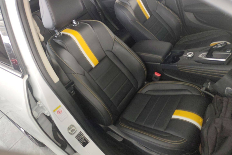 哈弗F7x 2019款 2.0T 两驱极智潮玩版中控内饰41