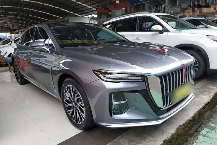 红旗H5 2024款 2.0T 自动智联旗畅版车身外观3