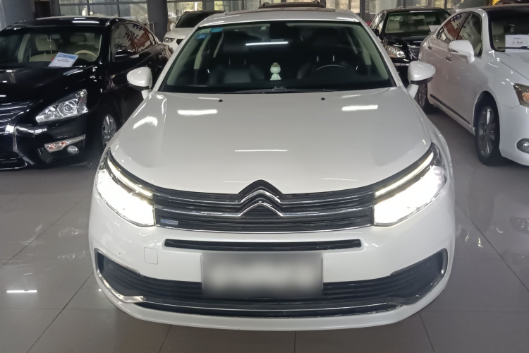 雪铁龙C5 2017款 350THP 自动豪华型车身外观2