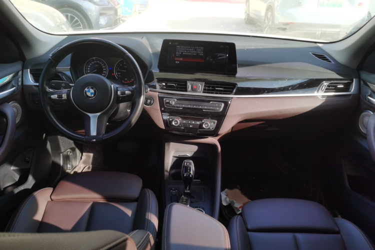 宝马X1 2021款 sDrive25Li 领先型中控内饰7001