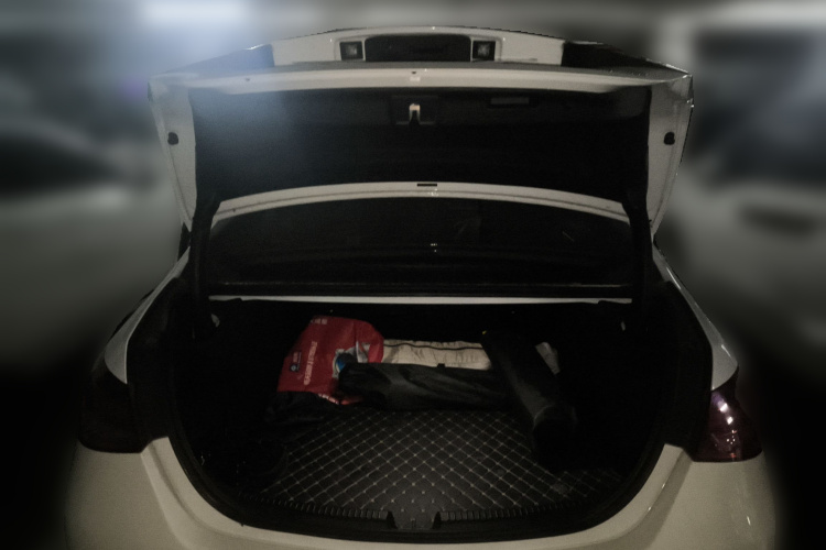 奔驰C级 2023款 C 260 L 运动版局部细节23