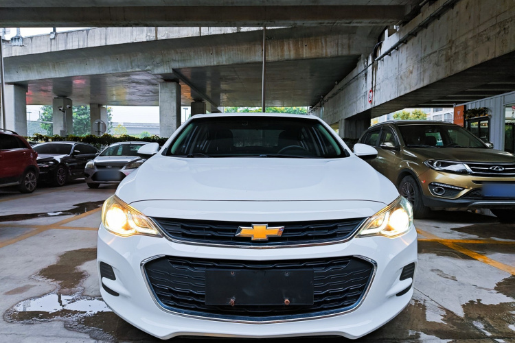 雪佛兰 科沃兹 2018款 320 手动欣悦版车身外观6001