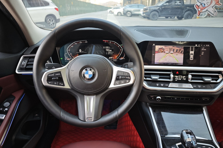 宝马3系 2022款 325Li M运动套装中控内饰7001