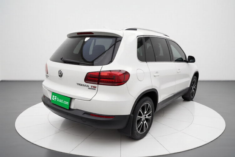 大众 途观 2013款 2.0TSI 自动四驱豪华版车身外观7