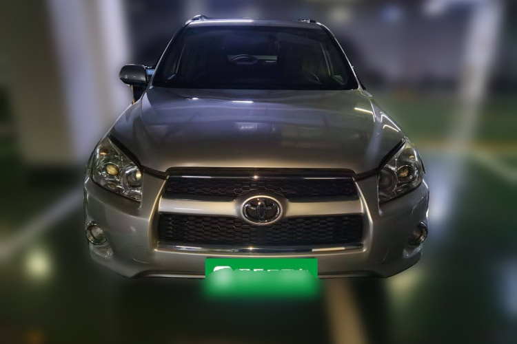 丰田 RAV4荣放 2012款 炫装版 2.4L 手动四驱豪华车身外观6001