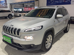 Jeep 自由光 2016款 2.4L 全能版