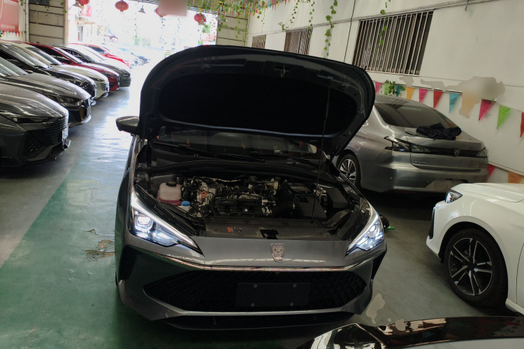 荣威i5 2024款 1.5L CVT尊荣版机舱底盘24