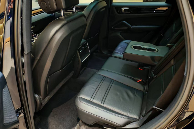 保时捷 2018款 Cayenne 3.0T中控内饰7005