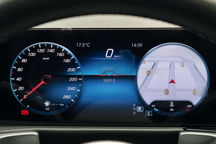 奔驰GLB 2022款 GLB 220 动感型局部细节14