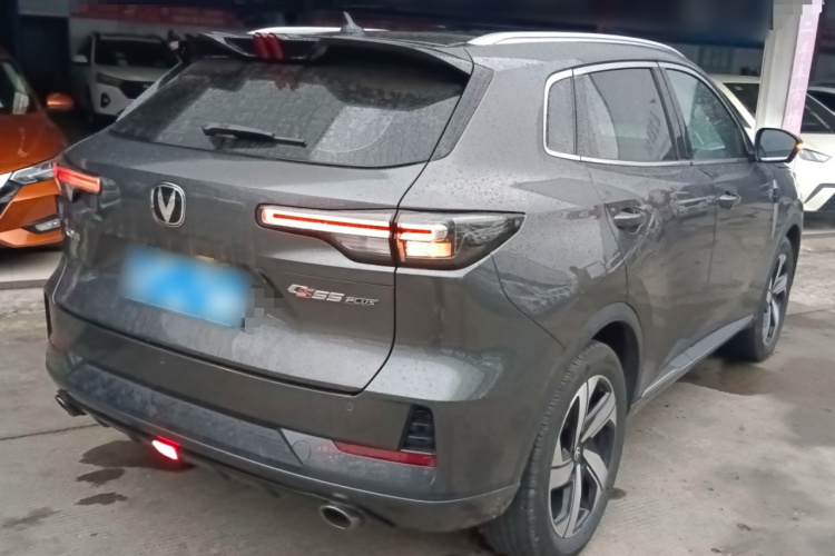 长安CS55PLUS 2024款 第三代 1.5T DCT卓越型车身外观7