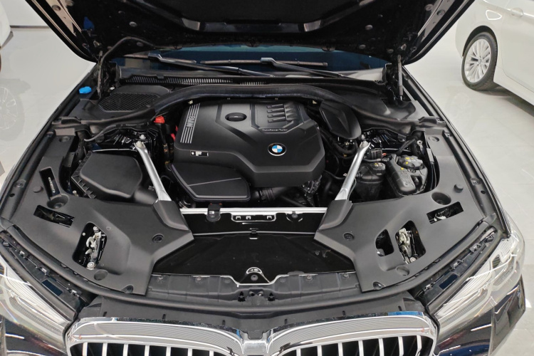 宝马5系 2023款 530Li 领先型 M运动套装局部细节24