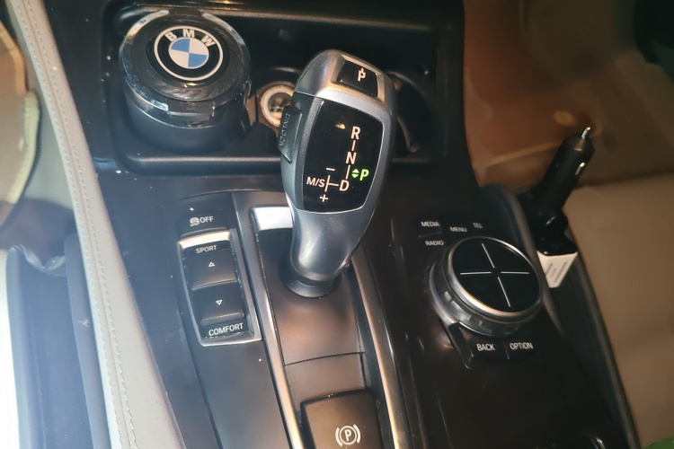 宝马5系 2013款 525Li 豪华型局部细节18