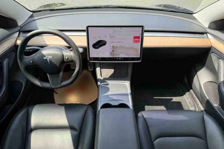 特斯拉 Model 3 2021款 标准续航后驱升级版中控内饰7002