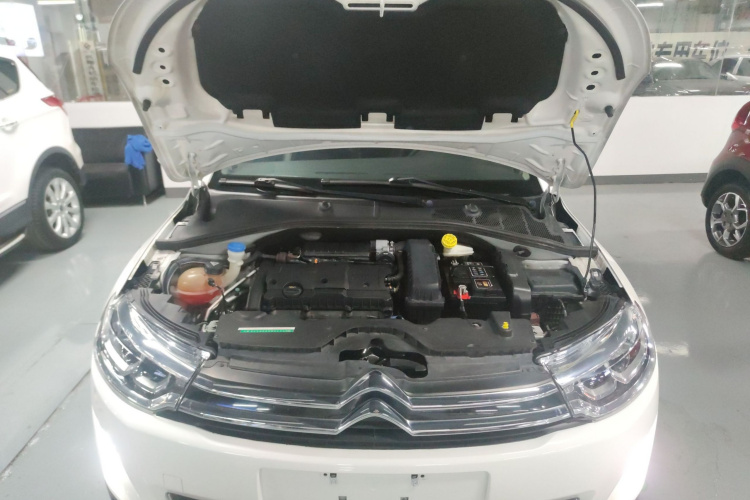 雪铁龙C3-XR 2015款 1.6L 自动先锋型局部细节24