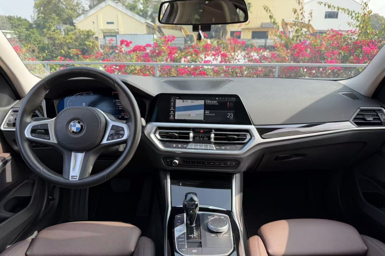 宝马3系 2020款 320Li M运动套装中控内饰7004