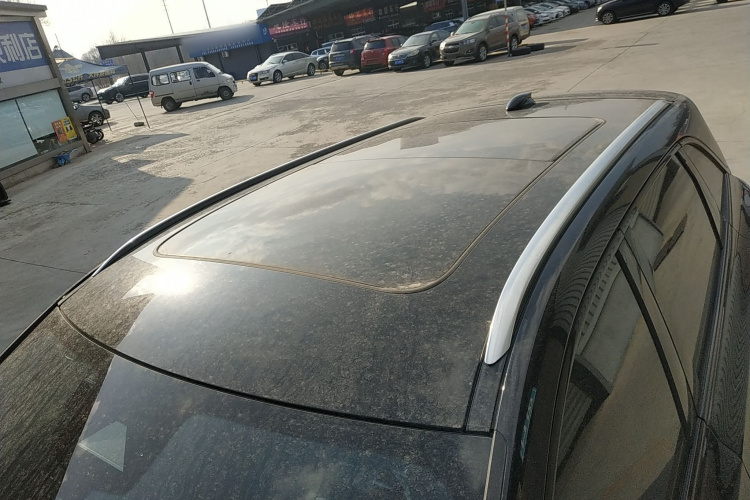 红旗HS3 PHEV 2024款 PHEV 115km 劲为版局部细节57