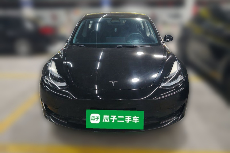 特斯拉 Model 3 2022款 后轮驱动版车身外观2