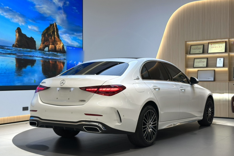 奔驰C级 2023款 改款 C 260 L 运动版车身外观6005