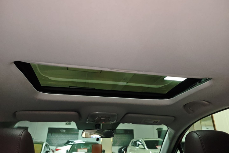 广汽传祺 传祺GS4 2018款 235T 自动两驱豪华智联版局部细节22