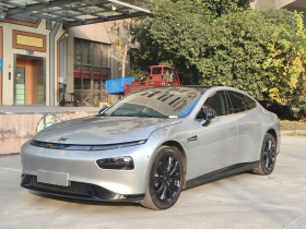 小鹏P7 2022款 670N+