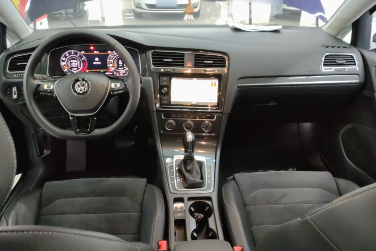 大众 高尔夫 2019款 280TSI DSG豪华型 国VI中控内饰12