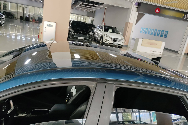 现代 伊兰特 2022款 1.5L CVT GLX精英版局部细节57