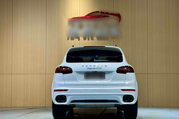 保时捷 2016款 Cayenne GTS 3.6T车身外观6004