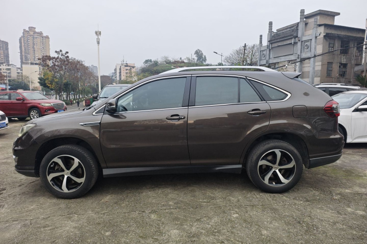 比亚迪S7 2017款 2.0T 自动豪华型车身外观4