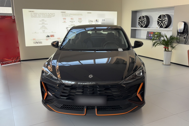 东风风神 奕炫 2024款 1.5L 自动劲速版车身外观6001