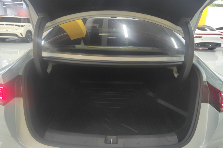 比亚迪 秦L 2025款 DM-i 智驾版 120KM领先型局部细节23