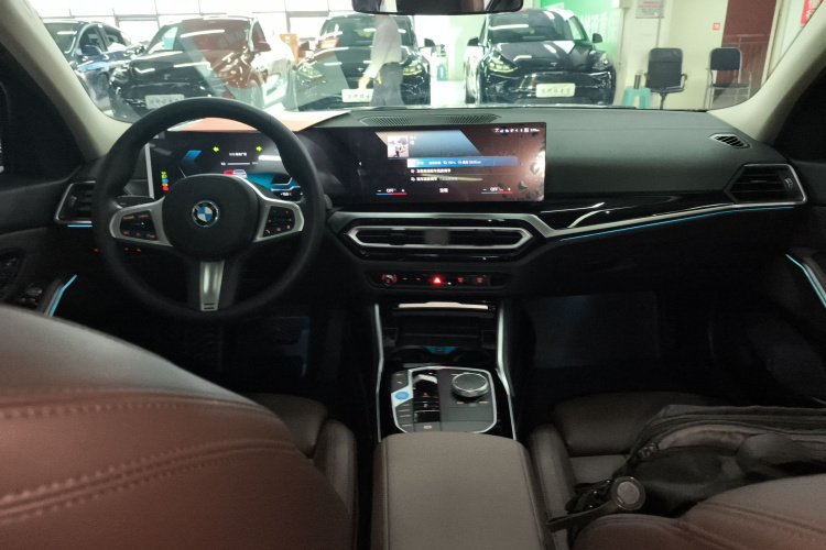 宝马i3 2022款 eDrive 35 L中控内饰7002