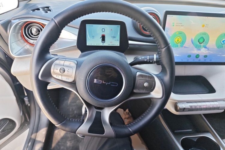 比亚迪 海豚 2021款 405km 自由版中控内饰13