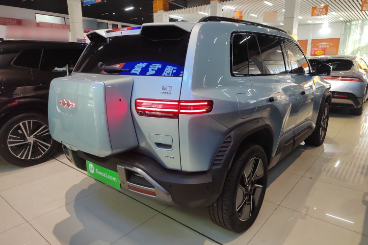 方程豹 钛3 2025款 501KM 四驱智驾Ultra版车身外观7