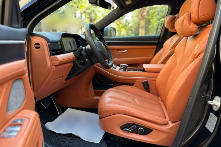 鸿蒙智行 问界M7 2024款 1.5T 智驾四驱Ultra版 5座中控内饰7015