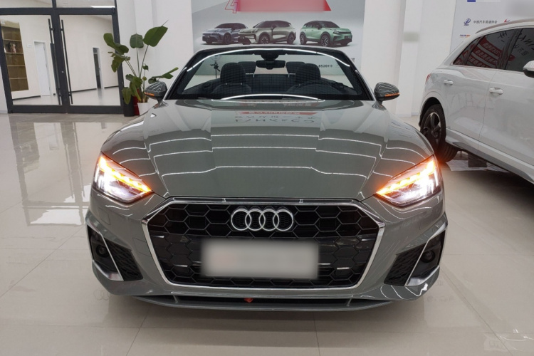 奥迪A5 2022款 Cabriolet 40 TFSI 时尚动感型车身外观2