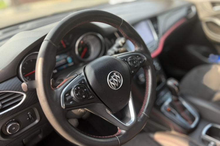 别克 威朗 2016款 两厢GS 20T 双离合纵情运动型局部细节13