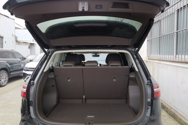 大众 威然 2024款 380TSI 尊贵版局部细节23